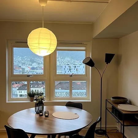 Luxurious In The Heart Of Apartment *