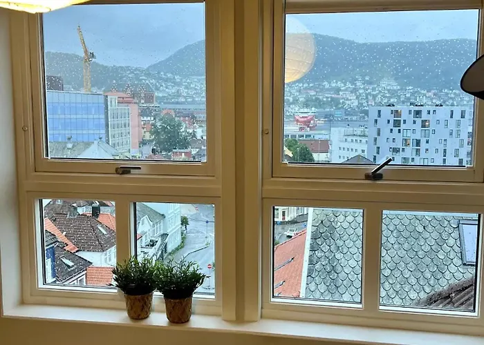 Luxurious In The Heart Of * Μπέργκεν